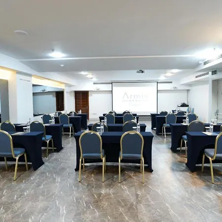 Armıs Otel 4*