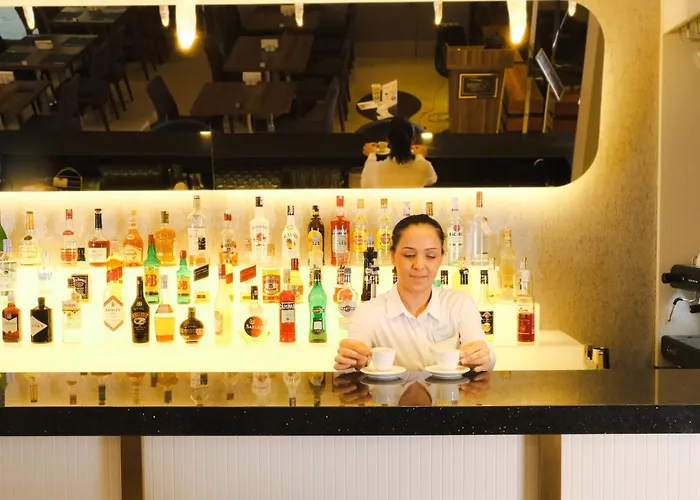 Armis 4* איזמיר