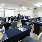 Armis Hotel