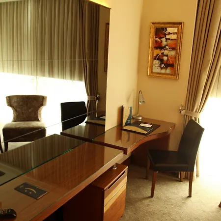 Armis Hotel 4*
